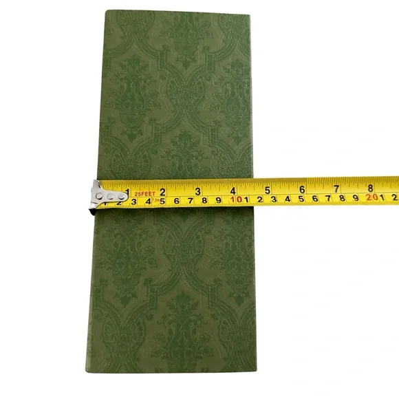 Gucci Green Gift Box/Tissue Paper/Card - Picture 7 of 8